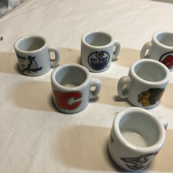 NHL Hockey Team Logo Mini Mugs Lot of 15 Bruins Oilers Kings Canucks Sharks - Picture 4 of 13